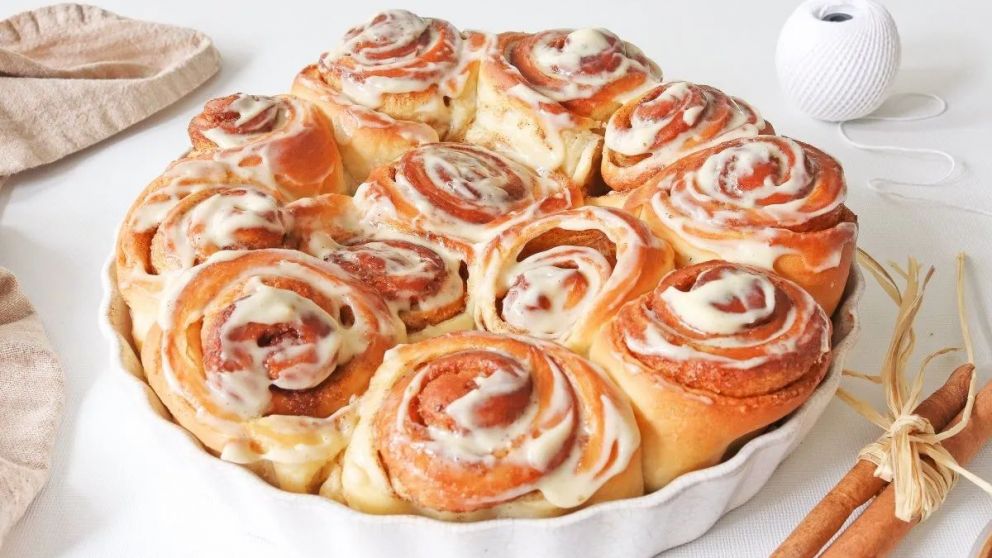 Cómo lograr unos rolls de canela caseros deliciosos que sorprenderán a todos