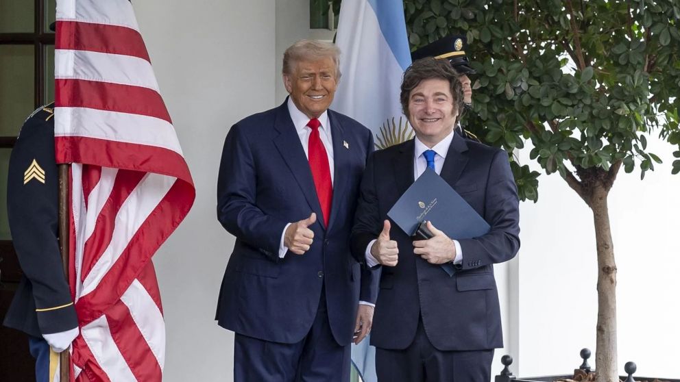 Donald Trump felicitó a Javier Milei por la victoria en las elecciones (Getty Images).