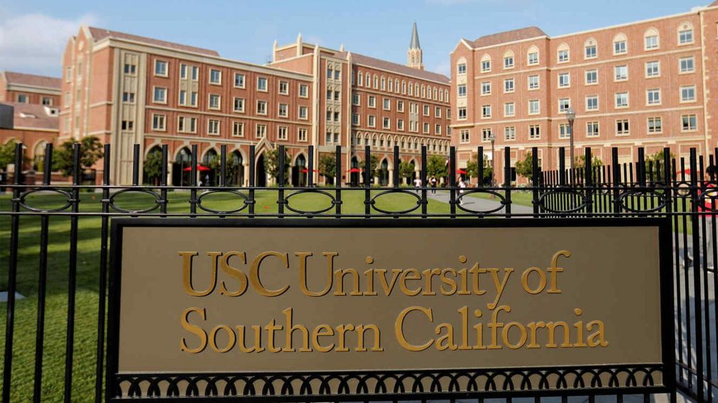 La Universidad del Sur de California.