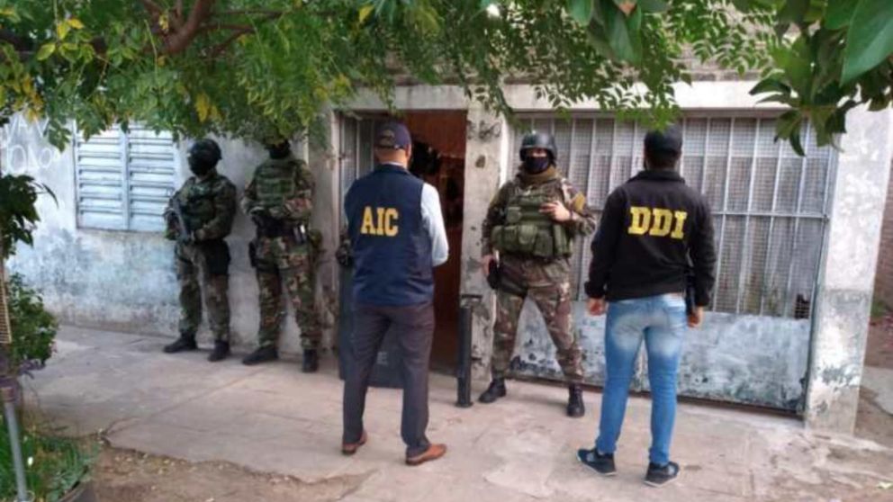 La víctima explicó que hace unas semanas fue contactada mediante Facebook por una persona que se presentó como “curandero”.