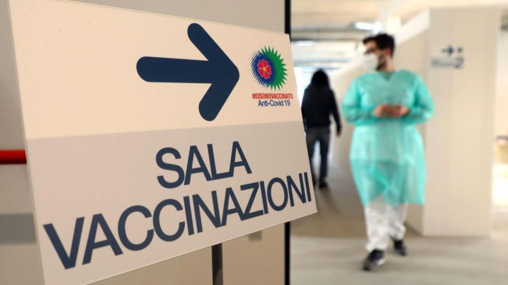 Las vacunas fueron encontradas en una empresa cerca de Roma y estaban destinadas para el Reino Unido.