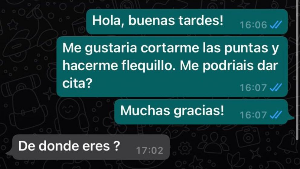 El chat de WhatsApp de la mujer con el supuesto peluquero.