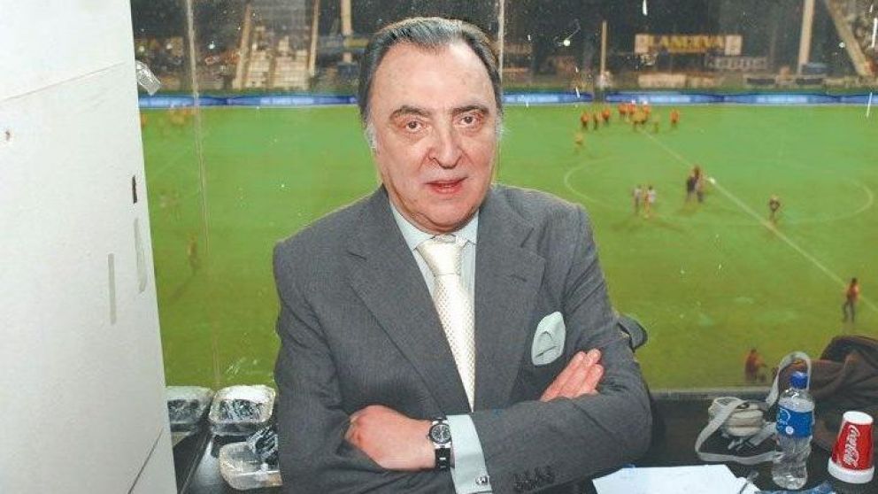 Marcelo Araujo, con coronavirus, se cayó y fue internado.