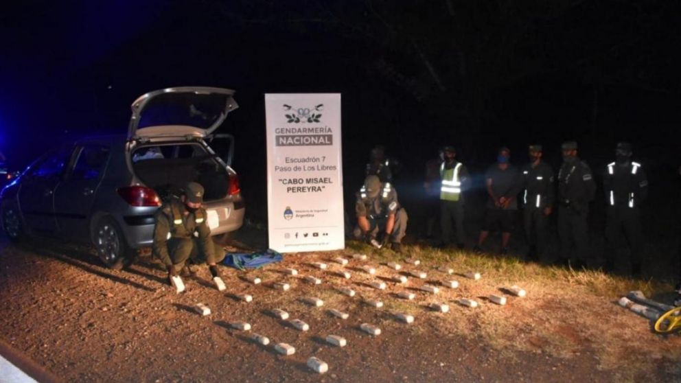 El concejal fue detenido junto a otras dos personas en un operativo de Gendarmería.