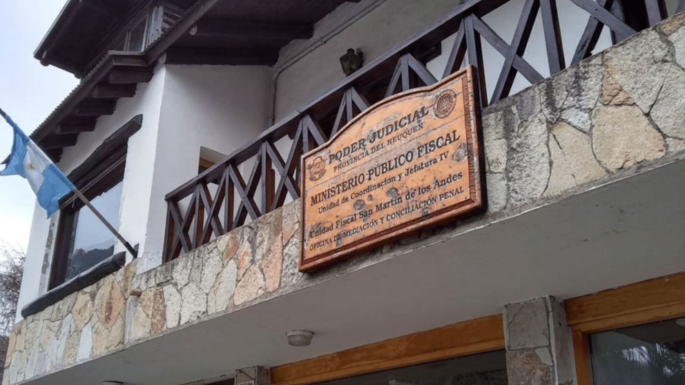 La fiscalía de San Martín de Los Andes ordenó una perimetral contra el agresor.
