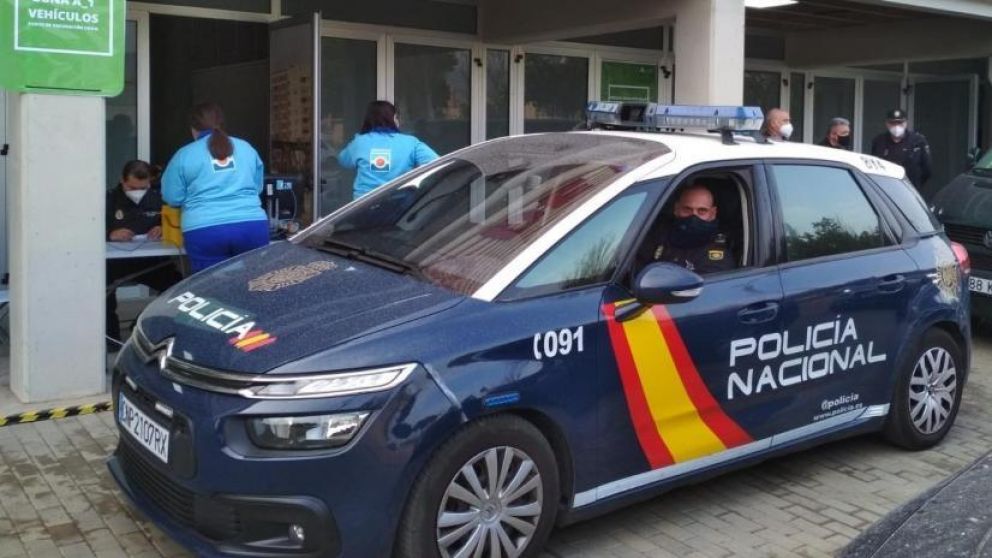 Por el caso, la Policía española detuvo a siete personas (gentileza La Vanguardia)