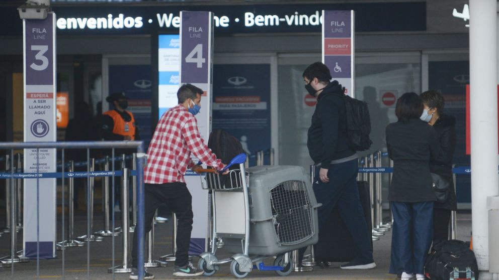 Hay unos 7.000 argentinos de vacaciones en Brasil (Hernan Nersesian).