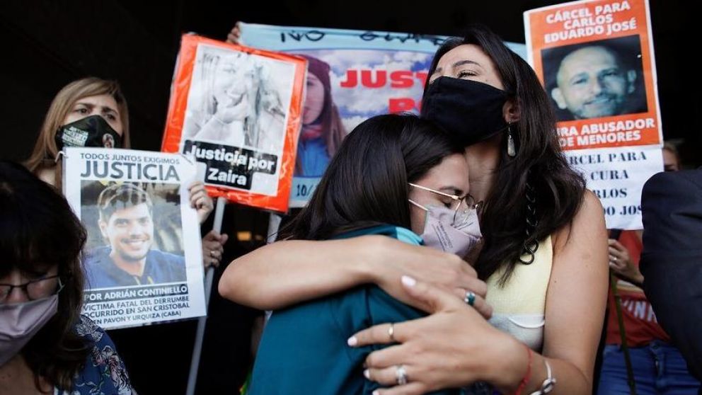 "Los jueces no están a la altura de las abusadas", dijo Héctor Silveira, abogado de Mailín Gobbo, víctima del exsacerdote absuelto. (Gentileza: Natacha Pisarenko para Agencia AP)