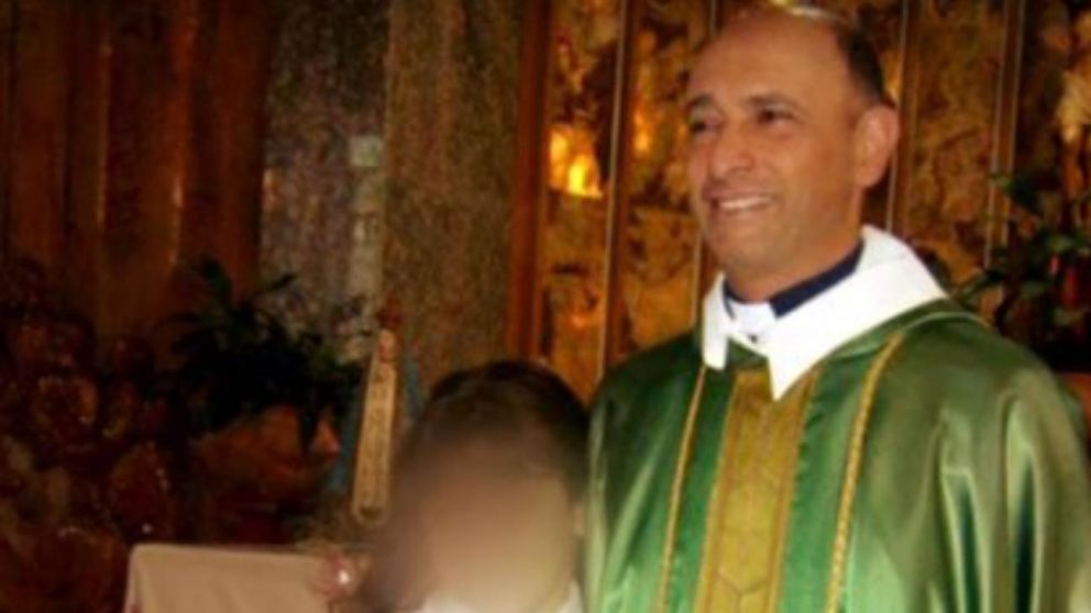El ex sacerdote Carlos Eduardo José, de 62 años, por "abuso sexual gravemente ultrajante".