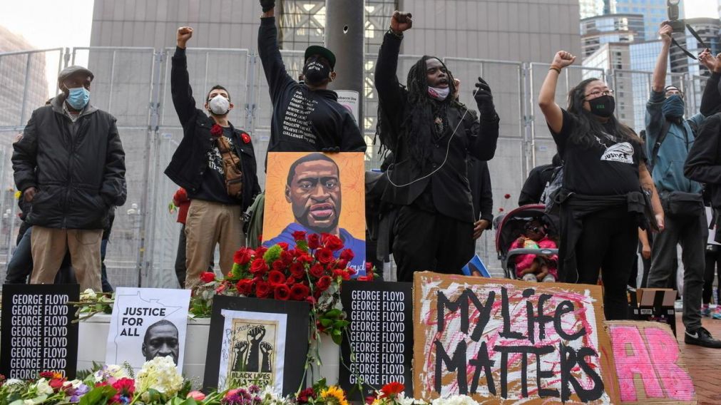 Se retras� el comienzo del juicio por el crimen de George Floyd.