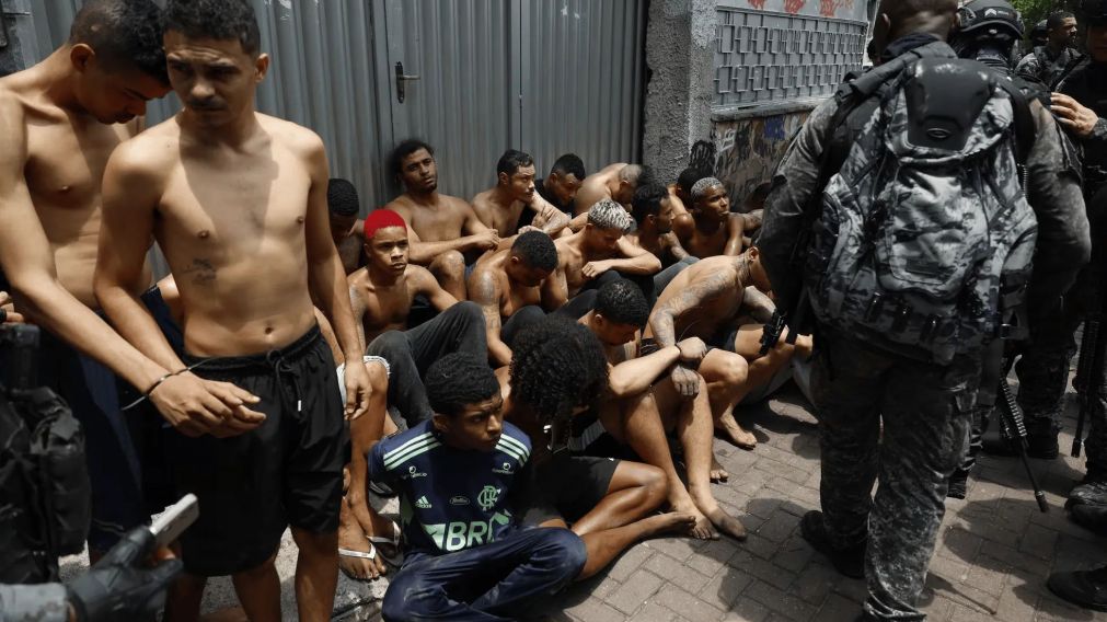 Así fue la detención de presuntos integrantes de bandas narcotraficantes más temibles de Brasil. (Foto: El País)