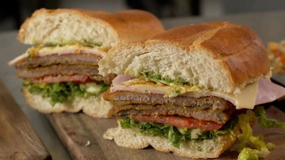 El secreto para preparar el mejor y más delicioso sánguche de milanesa tucumano.