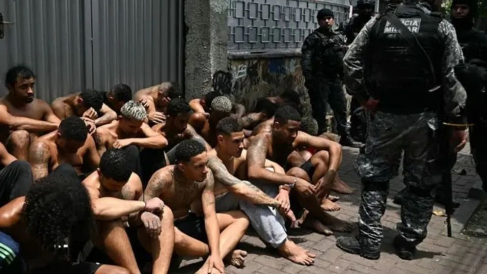 El Comando Vermelho tiene vínculos con otros grupos delictivos, como el Primer Comando de la Capital (PCC).