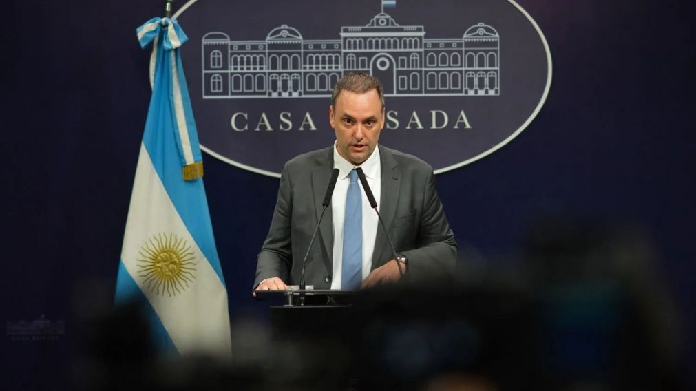 Manuel Adorni tras reunión con gobernadores de Milei (Presidencia).