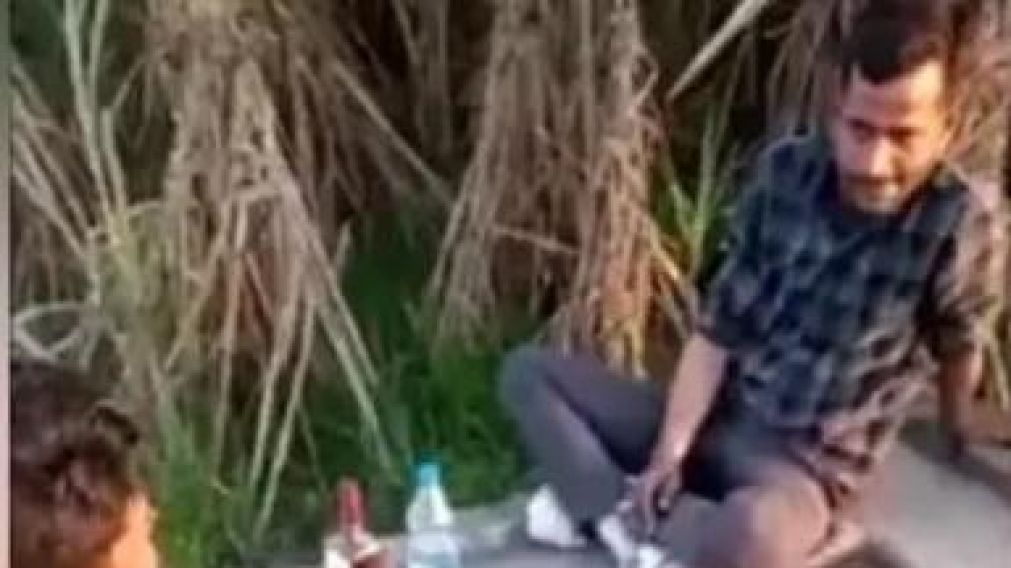 Estaba tomando con amigos y su t�o y por error, lo mataron de un disparo. (Captura video)