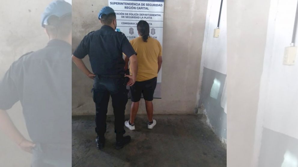 Amenaz� con "reventar" a la presidenta del Consejo Escolar de La Plata y con "quemar todo": lo detuvieron.