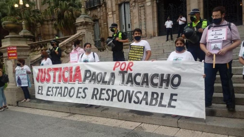 "Hoy volvieron a matar a mi hija y se rieron de todos nosotros", dijo la madre de Mariela Tacacho. (Gentileza: La Gaceta de Tucum�n)