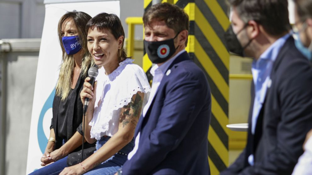 Kicillof en Quilmes con Mayra Mendoza y Malena Galmarini.