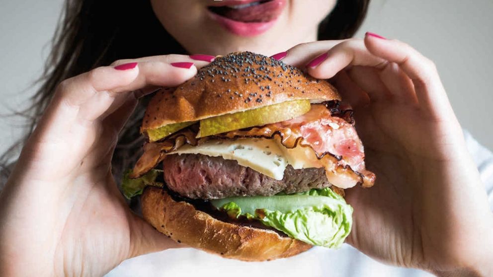 Especialistas alertaron que en medio de la pandemia de obesidad, el Covid-19 ha creado una crisis sobre otra crisis.