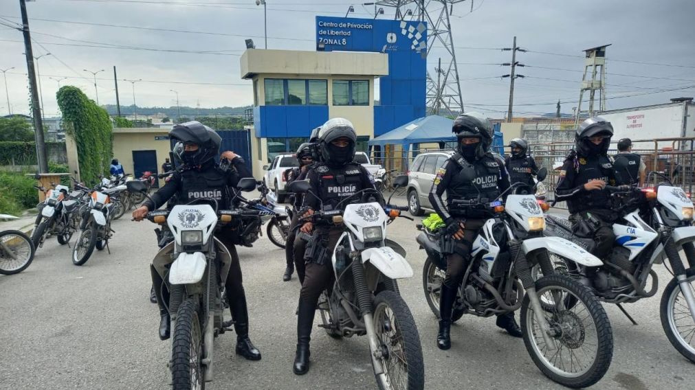 Los motines ocurrieron en simultáneo en tres principales centros penitenciarios de Ecuador. (Twitter)