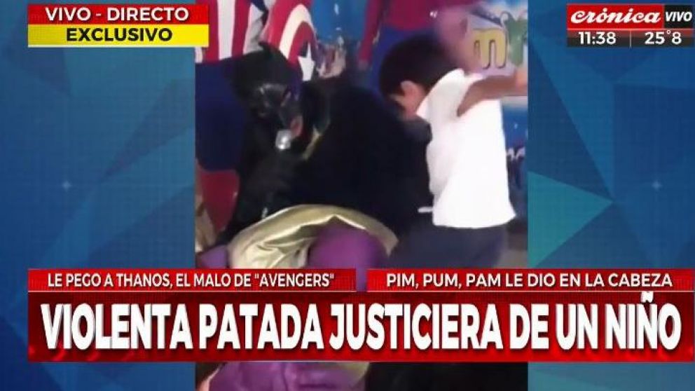 Insólita reacción del niño frente a Thanos (Captura de TV).