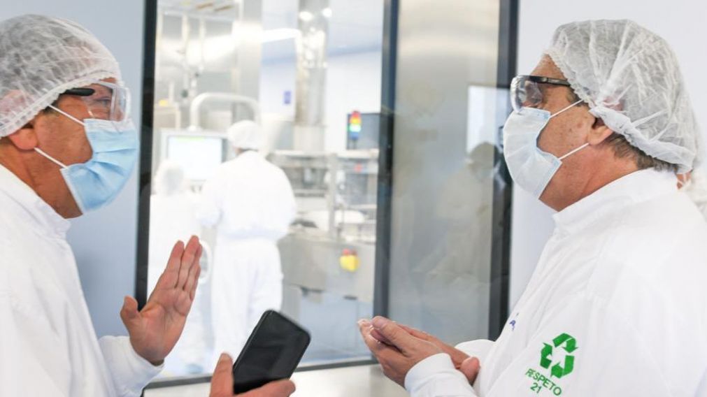 Alberto Fern�ndez recorri� este lunes las instalaciones de Laboratorios Liomont (Gentileza Presidencia de la Naci�n).