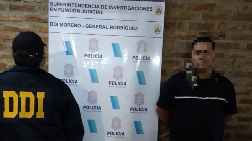 Este es el individuo que fue detenido por haber abusado sexualmente de sus dos sobrinas de 13 años.