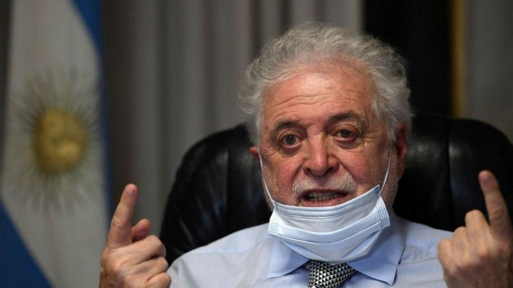 El presidente Alberto Fernández habría pedido explicaciones al ministro de Salud, Gines González García, sobre la "vacunación vip".