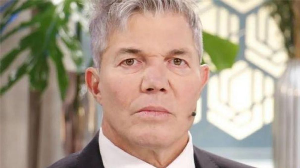 Preocupación. Burlando tenía sangre en los pulmones y debió ser operado.