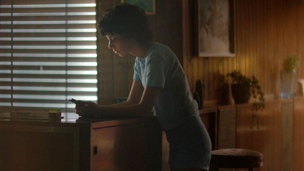 Movistar lanz� �El Amor es Ciego hasta que la gente lo ve� para concientizar sobre el uso responsable de la tecnolog�a.