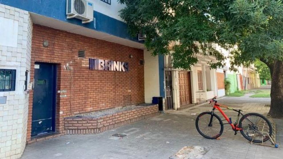 Los delincuentes se llevaron una suma de dinero no precisada (gentileza La Capital)