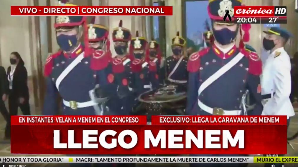 Afuera del Congreso, cinco cuadras de personas esperando para dar su �ltimo adi�s a Carlos Menem (Captura de video)