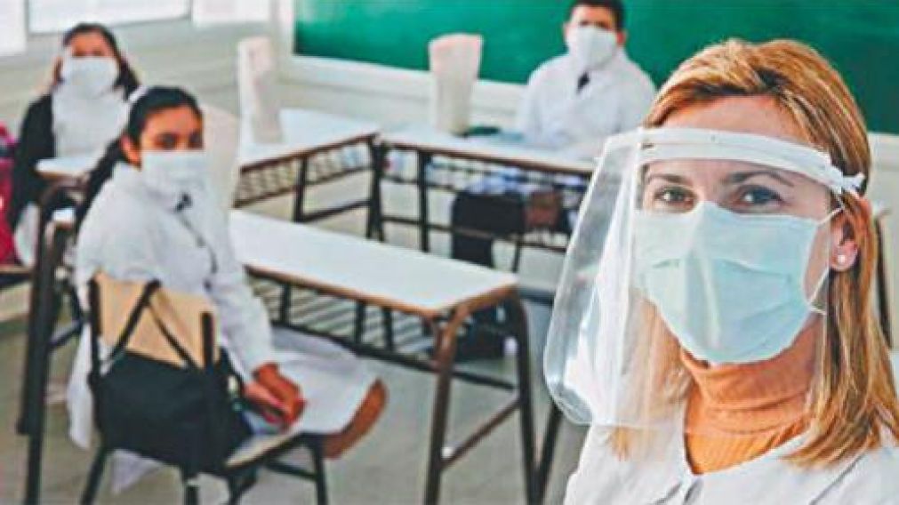 Además de transmitir conocimientos, los docentes deberán aportar a la contención de sus estudiantes.
