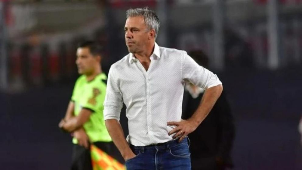 Uno más a la lista: Lucas Pusineri dejó de ser el entrenador de Atlético Tucumán