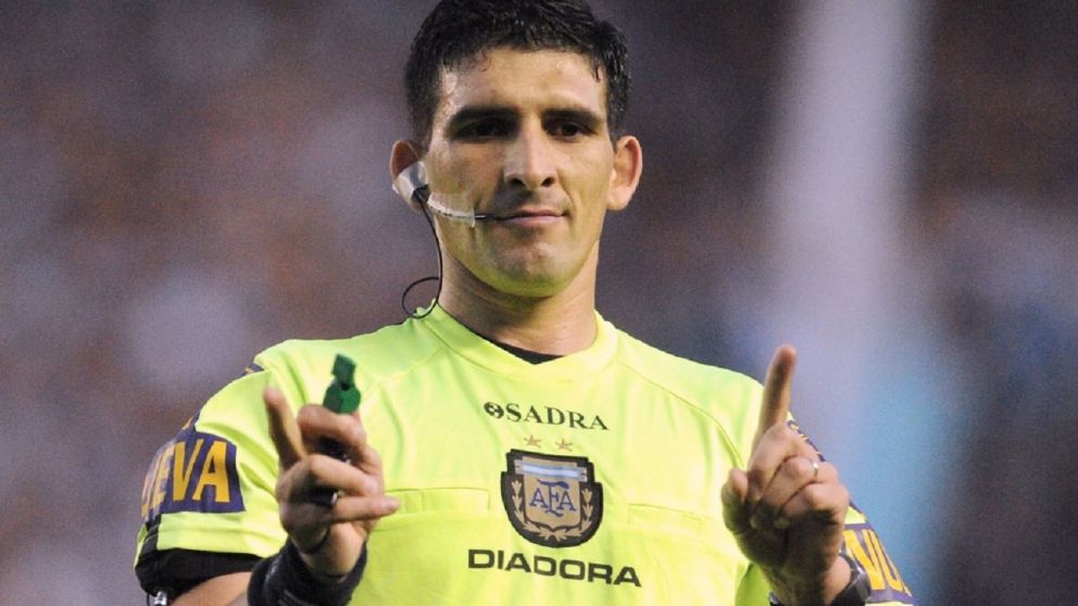 ¡Una tomada de pelo!: la insólita sanción a Andrés Merlos tras ser acusado de agredir a un dirigente de Talleres de Córdoba