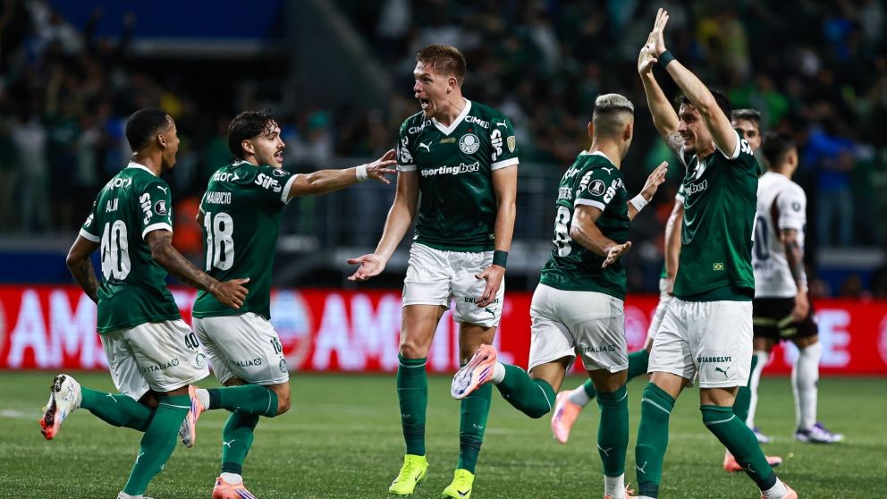 Palmeiras logró la hazaña en la Copa Libertadores y se sumó a un selecto grupo que integra River