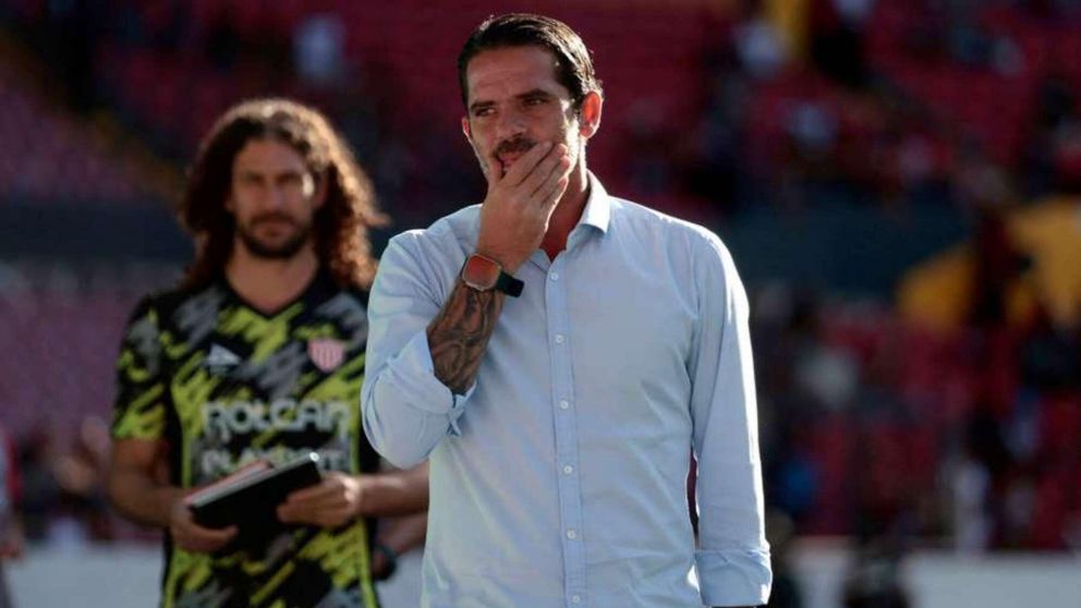 Tras la derrota de Necaxa, Fernando Gago reivindic� su ciclo en Boca: "Perd� con River, pero saqu� el 70% de los puntos"