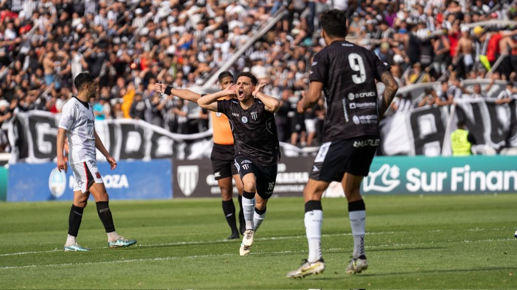 Deportivo Madryn y Gimnasia de Mendoza jugarán la final por el ascenso a primera división
