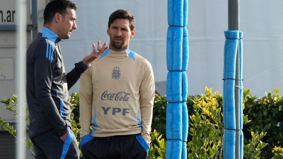 Lionel Scaloni se refirió a la posible nómina para el Mundial 2026 y al estado físico de Messi: "Vamos a hablar con él"