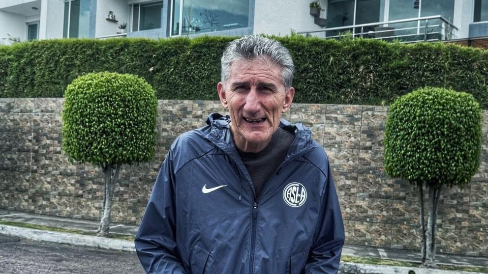 Cómo enfrenta su dura enfermedad el Patón Bauza: la tremenda revelación de su familia