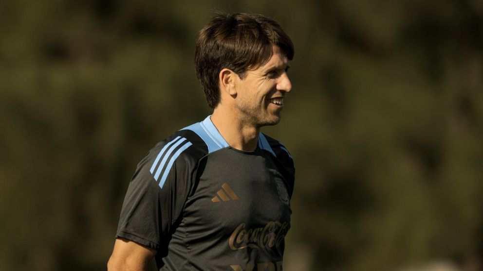 Las dudas de Diego Placente en el once de la Selección Argentina para jugar ante Nigeria por el Mundial Sub 20