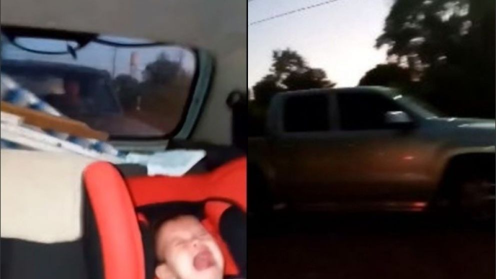 Grabó el momento en el que su ex la chocaba con su bebé a bordo.