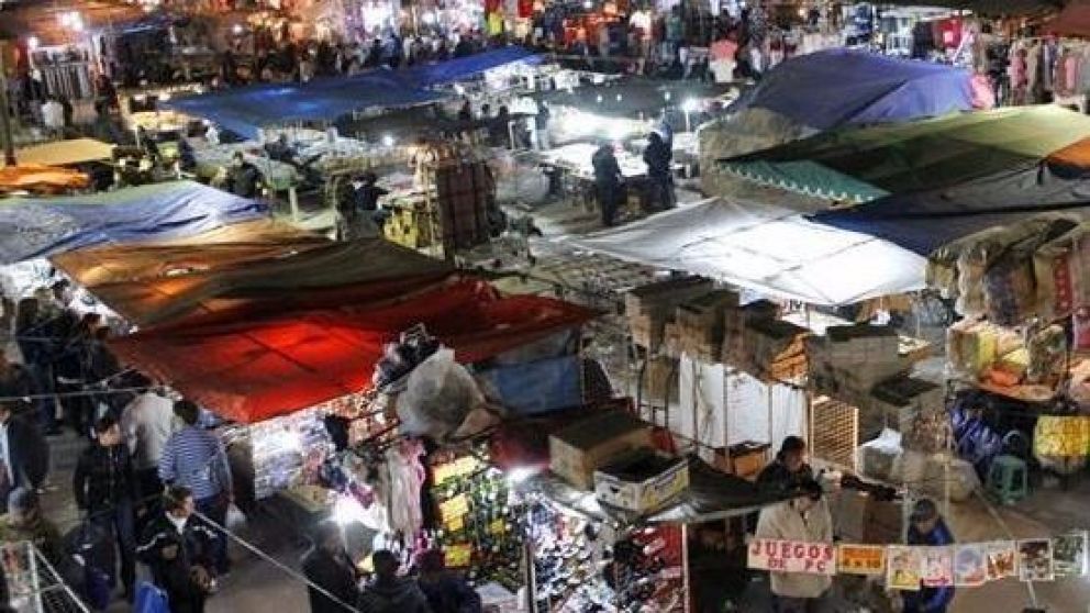 Castillo afuera de La Salada: la Feria volvió a los representantes originales.