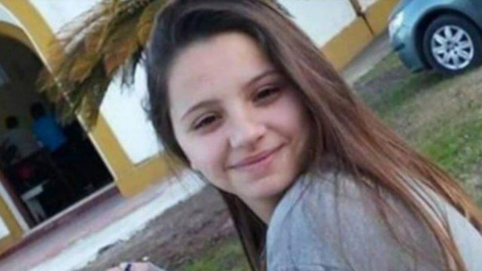 Úrsula Bahillo denunció haber sido golpeada por su ex novio, el policía Matías Martínez..