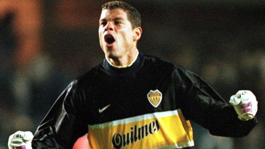 Oscar C�rdoba sobre la pol�mica Tevez-Riquelme: si a Carlitos "no le gusta, tendr� que irse".