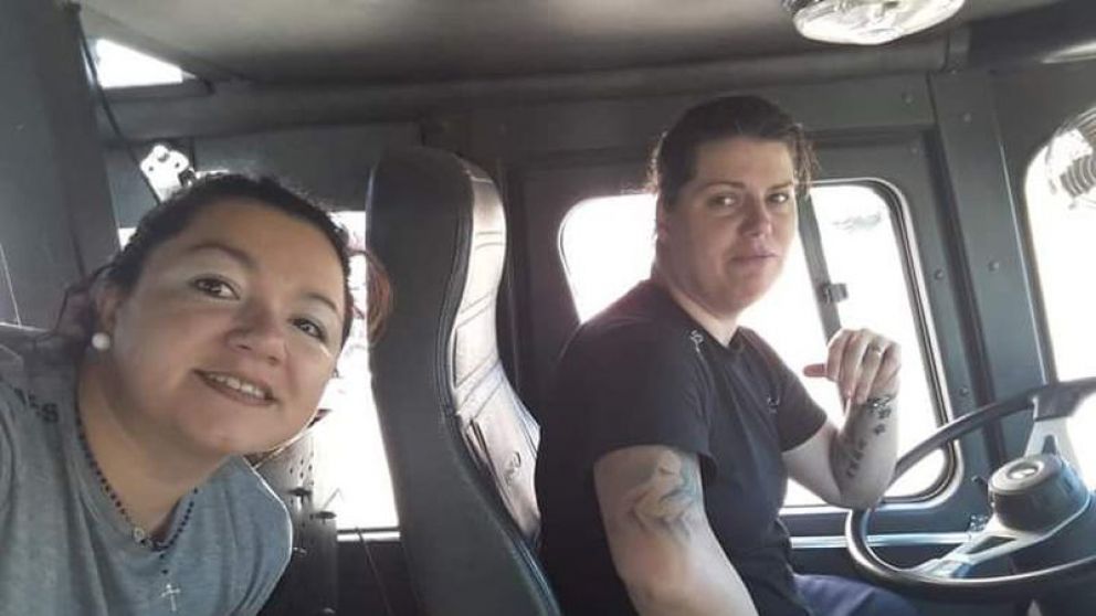 Lorena y María se conocieron en el cuartel de bomberos, se enamoraron y son orgullosas mamás de Agustín y Bautista