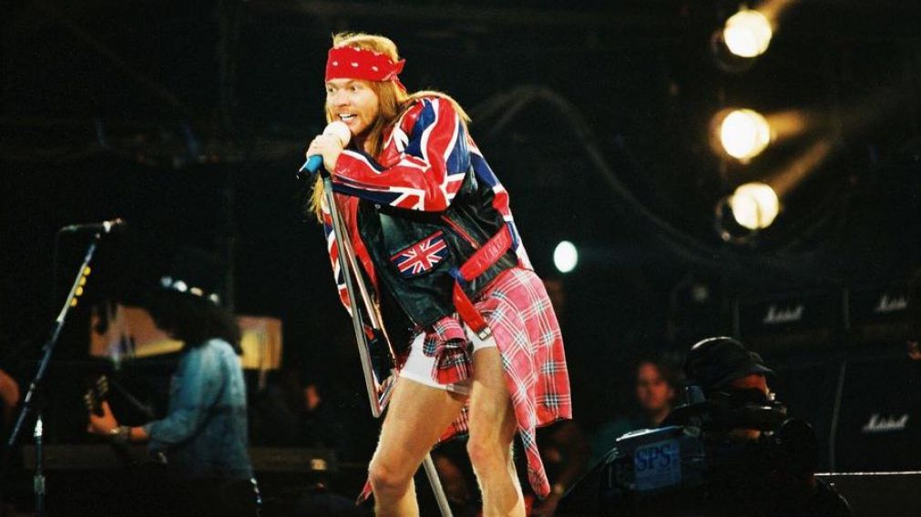 Axl Rose, líder de los Guns N' Roses, nació el 6 de febrero de 1962 en Estados Unidos.