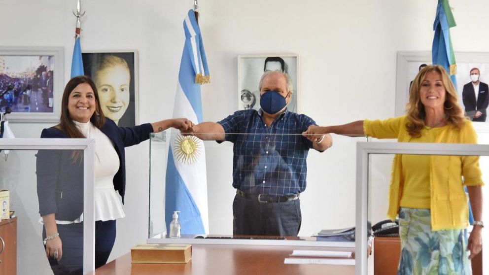 Ezeiza: Natalia Sena asumi� como flamante Secretaria de la Mujer, Pol�ticas de G�nero y Diversidades del distrito..