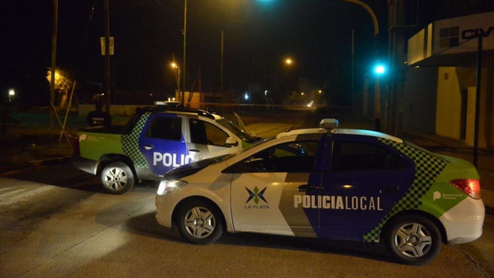 El raid delictivo ocurrió en una zona de quintas, en las calles 90 y 215, de Olmos (Gentileza 0221.com.ar).