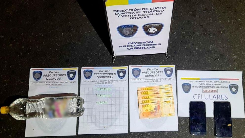 Cae dealer con una botella de ketamina y varias pastillas de �xtasis.